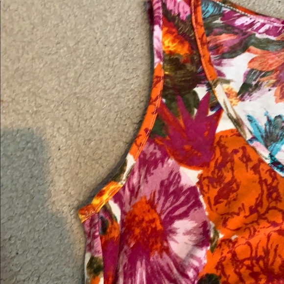 Floral forever 21 dress - Picture 4 of 6